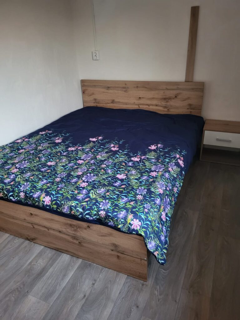 5196c567-6eb1-42da-9e7f-1e7fa62bf76e