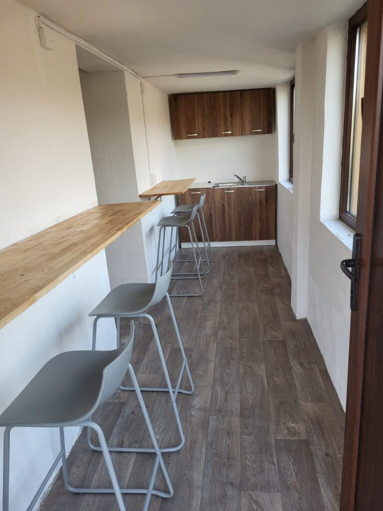 8f07a72c-1677-409f-b373-06d1b11e52f4